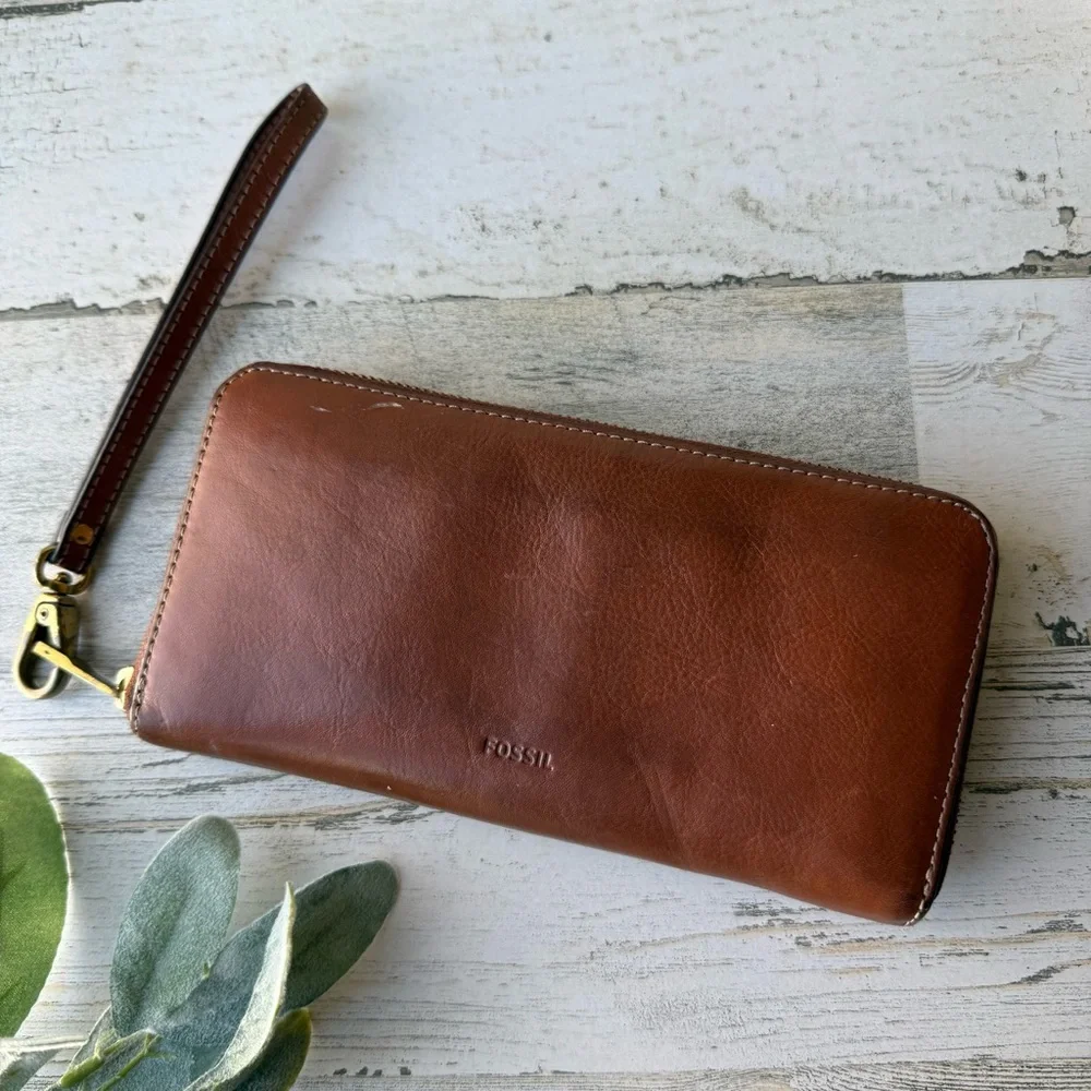 Fossil Cognac 'Sydney' Leather Zip Around Clutch Wristlet Wallet Large Size